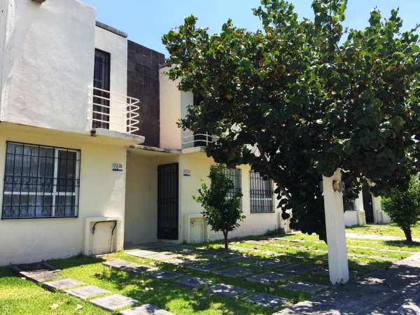 Casa en Venta en colonia FRACCIONAMIENTO LOS LAURESLES