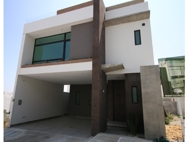 Casa en Venta en Cumbres Elite