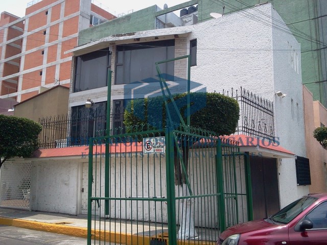 Casa en Venta en Paseos de Taxqueña