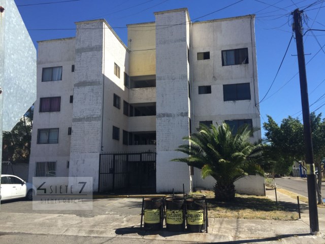 Departamento en Renta en colonia Bosques de La Presa