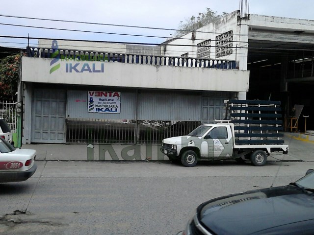 Oficinas/ en Venta en Lazaro Cardenas