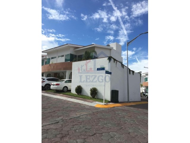 Casa en Venta en Camino Real