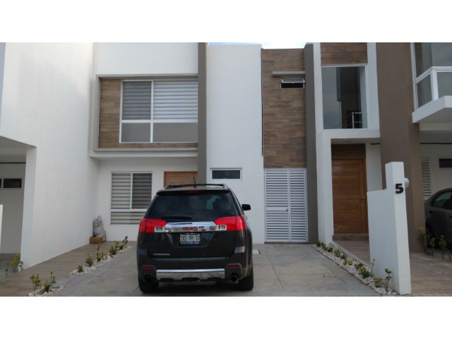 Casa en Renta en Lomas de Angelopolis