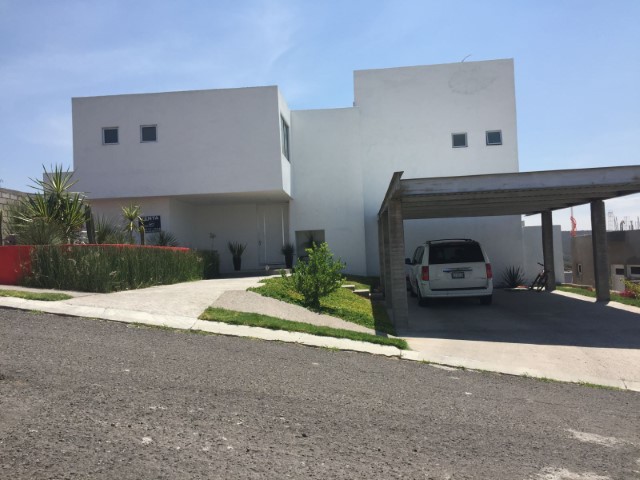 Casa en Venta en Corregidora