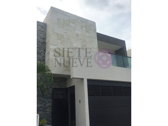 Casa en Venta en colonia Las Lomas