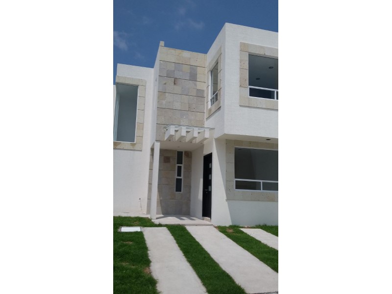 Casa en Renta en Lomas de Angelopolis