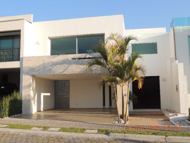 Casa en Renta en Lomas de Angelopolis