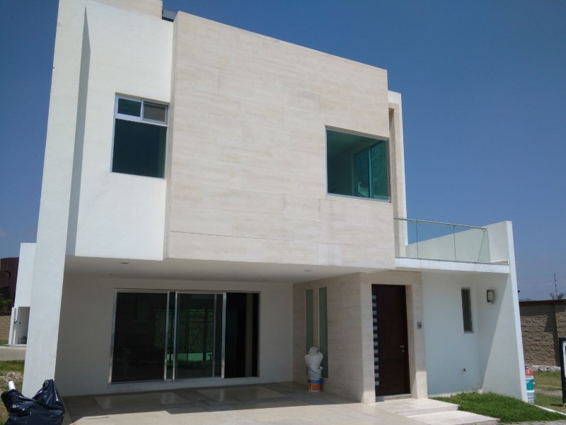 Casa en Renta en Lomas de Angelopolis