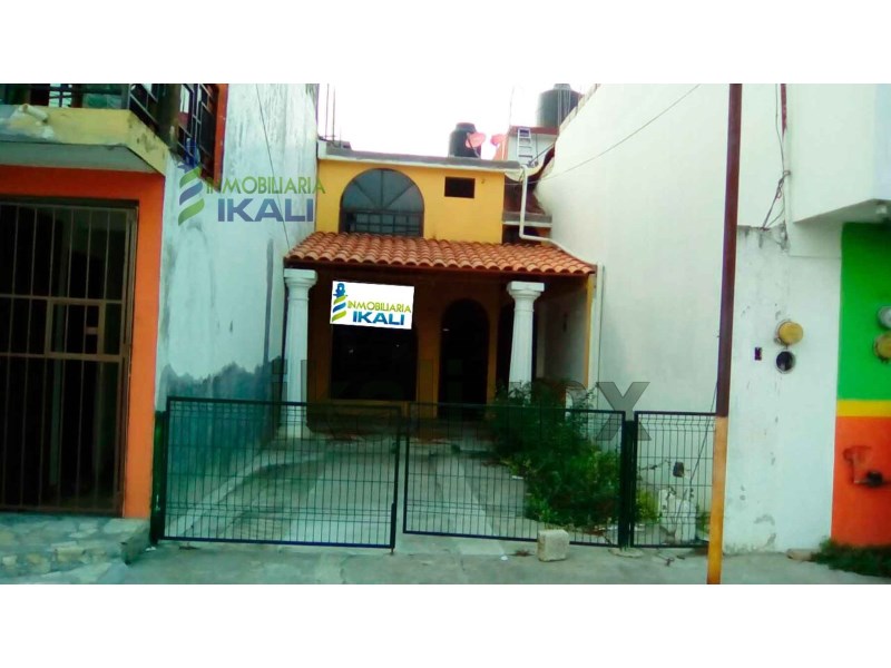 Casa en Renta en Kawatzin Valencia