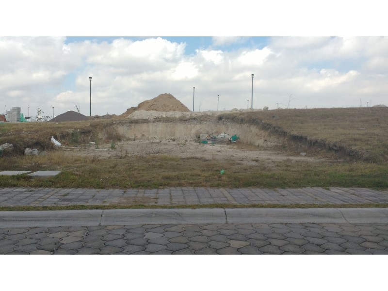 Terreno en Venta en Lomas de Angelopolis