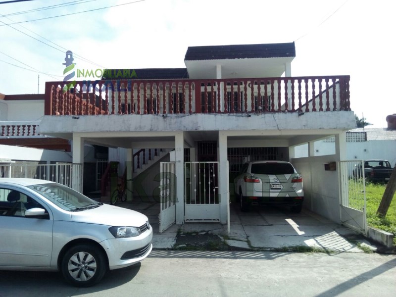 Casa en Renta en Jardines de Tuxpan