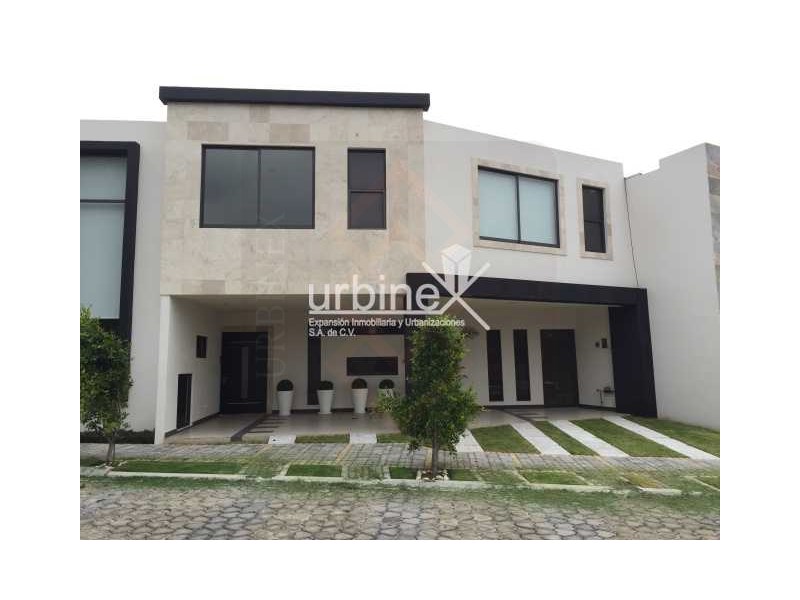 Casa en Venta en Lomas de Angelopolis
