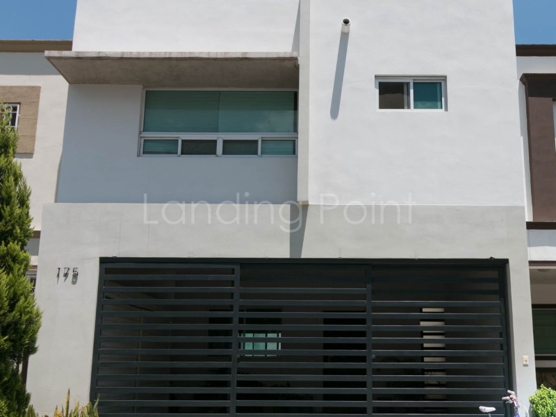 Casa en Venta en Privadas de Cumbres