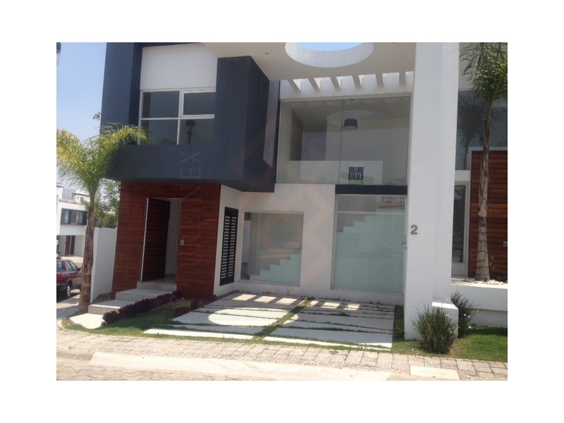 Casa en Venta en Lomas de Angelopolis