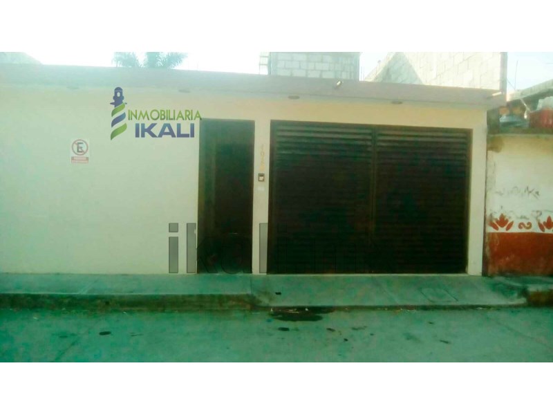 Casa en Venta en Manuel Avila Camacho