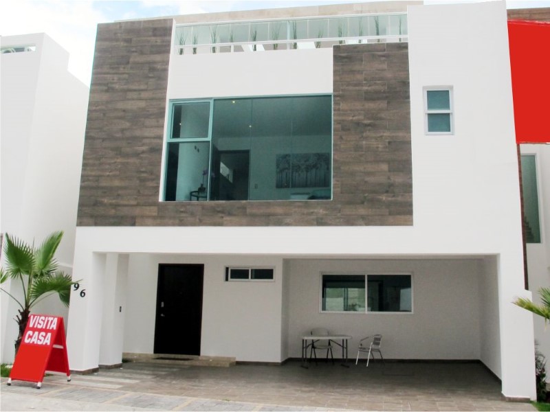 Casa en Venta en Lomas de Angelopolis