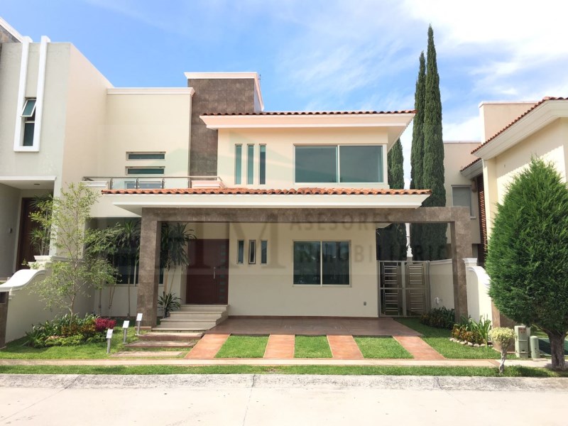 Casa en Venta en Jardin Real