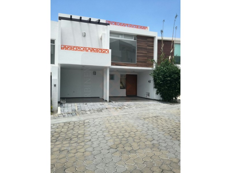 Casa en Venta en Lomas de Angelopolis