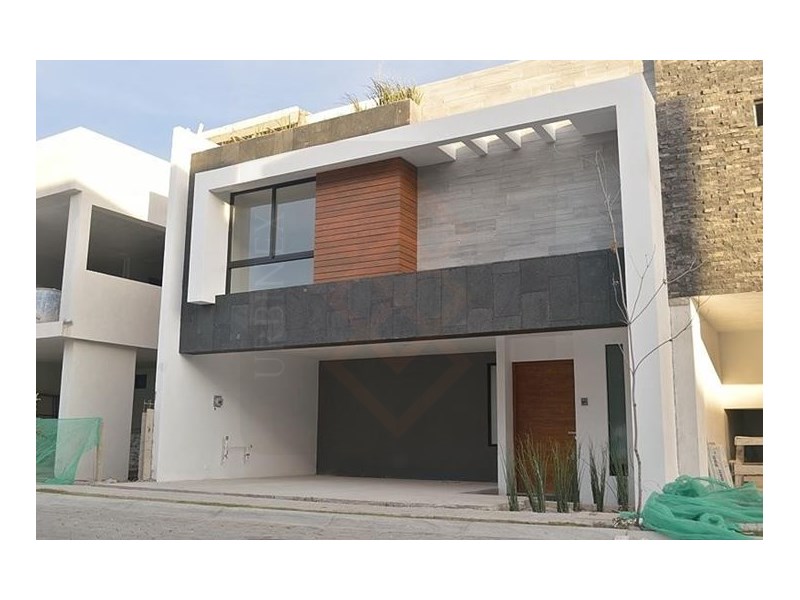 Casa en Venta en colonia Lomas de Angelopolis