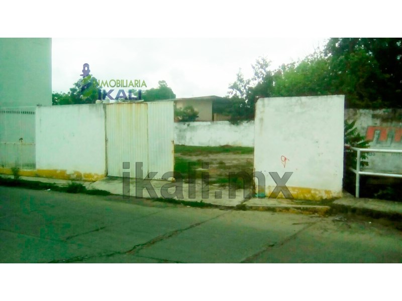 Terreno en Venta en Manuel Avila Camacho