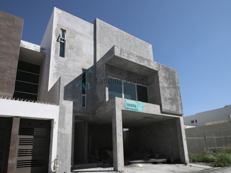 Casa en Venta en Cumbres Elite 8vo. Sector