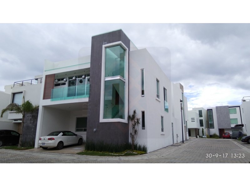 Casa en Venta en Lomas de Angelopolis