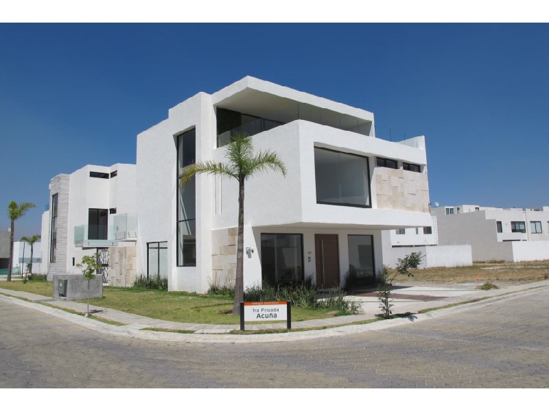 Casa en Venta en Lomas de Angelopolis