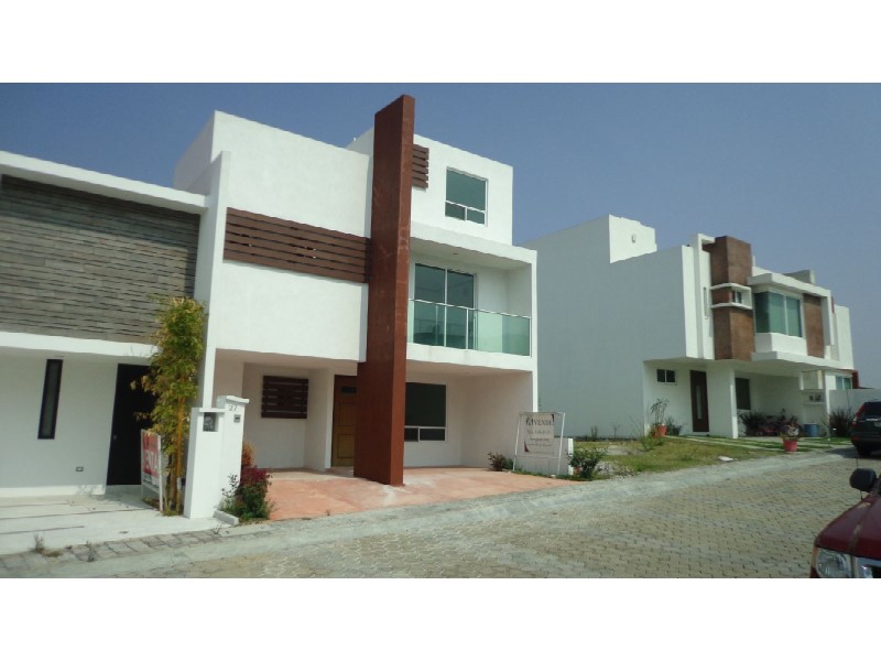 Casa en Venta en colonia Lomas de Angelopolis