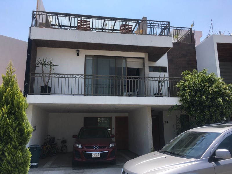 Casa en Venta en colonia Lomas de Angelopolis