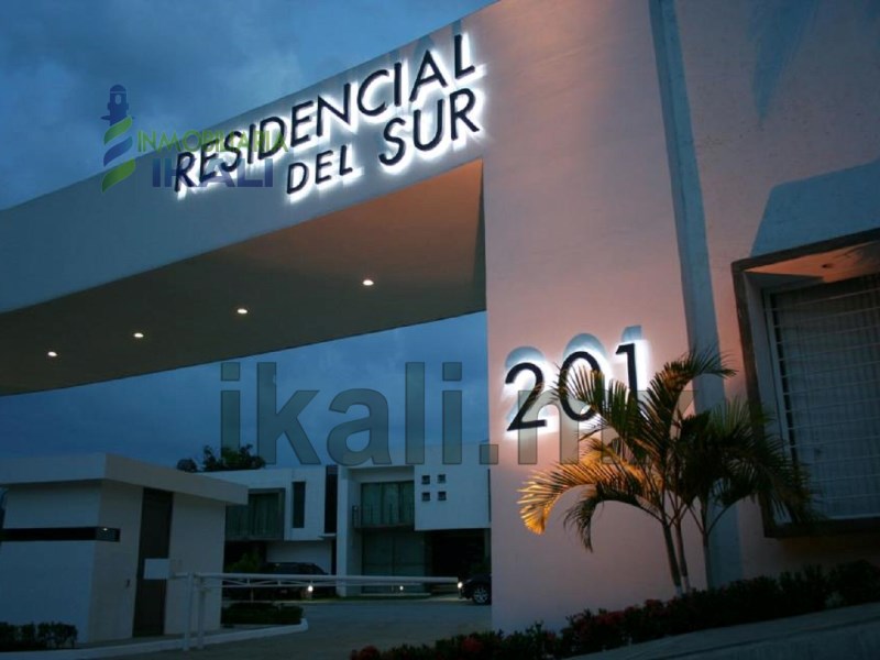 Casa en Venta en Lomas Verdes