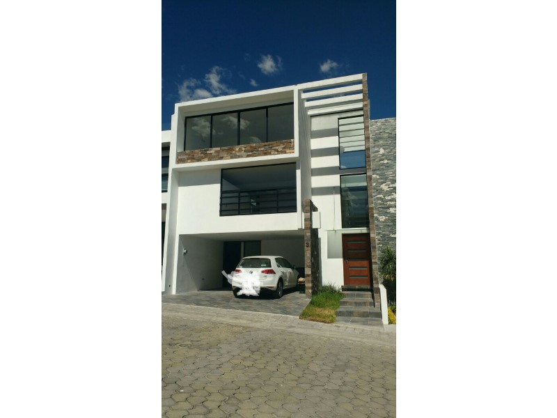 Casa en Venta en Lomas de Angelopolis