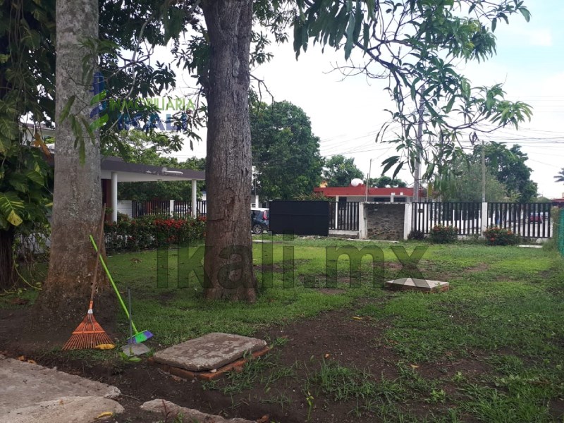 Casa en Renta en Enrique Rodriguez Cano