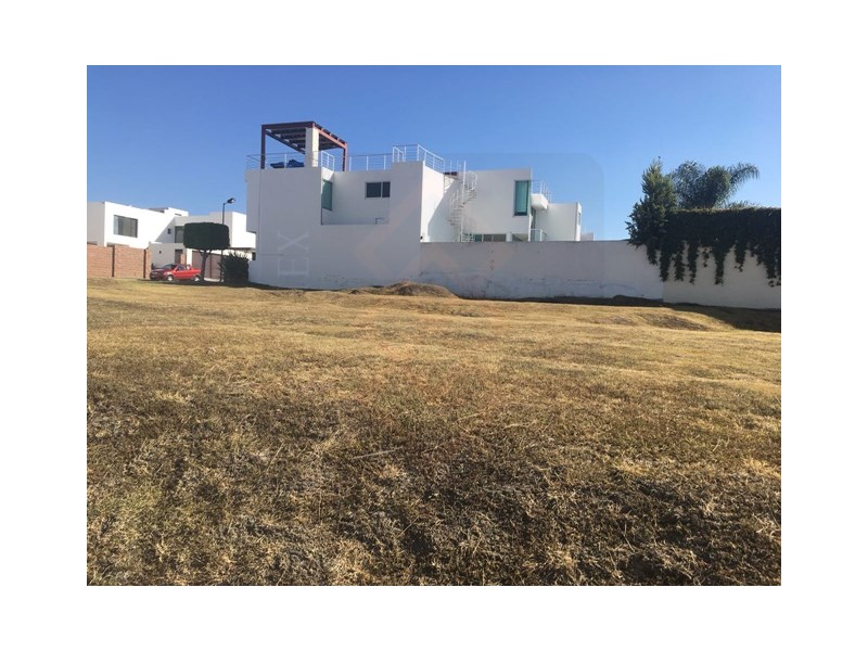 Terreno en Venta en colonia Lomas de Angelopolis