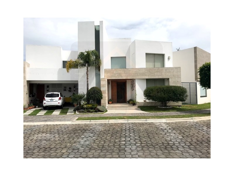 Casa en Venta en Lomas de Angelopolis