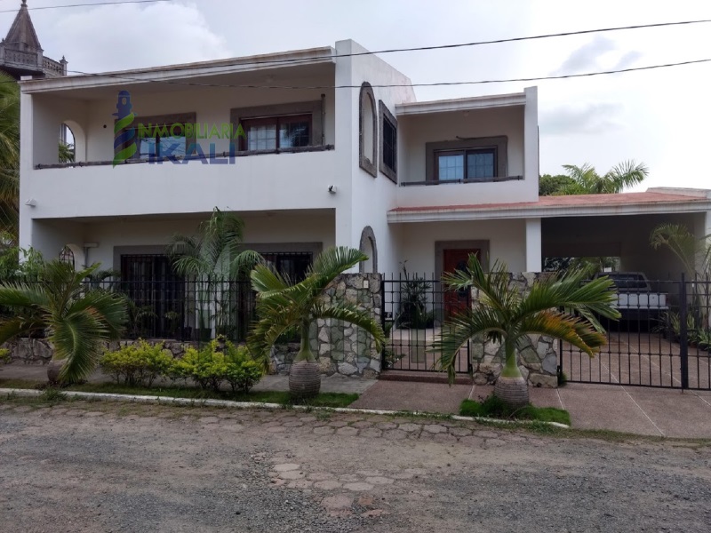 Casa en Renta en Jardines de Tuxpan