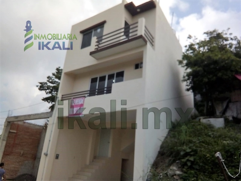 Casa en Venta en Santa Emilia