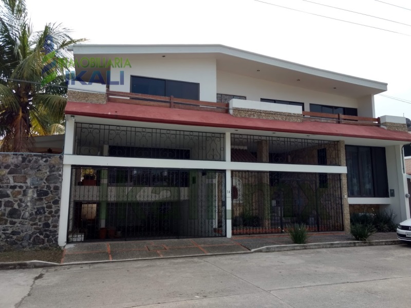 Casa en Renta en Jardines de Tuxpan