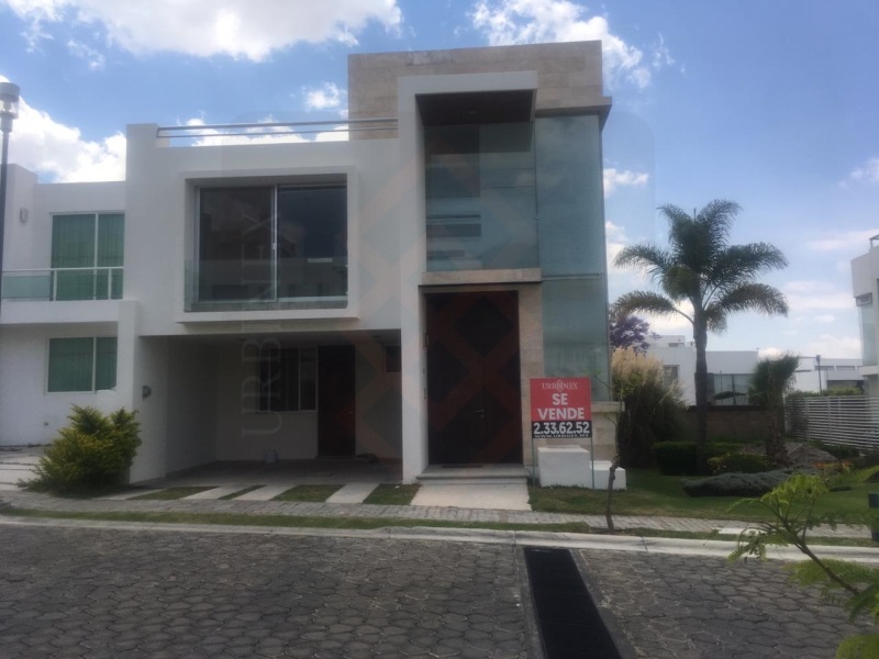 Casa en Venta en Lomas de Angelopolis