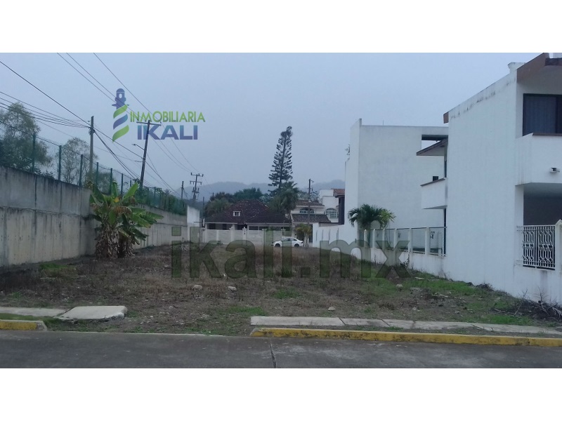 Terreno en Venta en A I M P