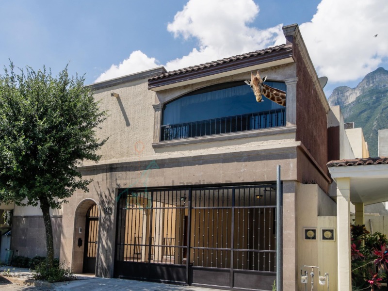 Casa en Venta en colonia Bosques de las Cumbres