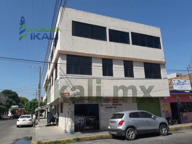 Edificio en Renta en Tajin