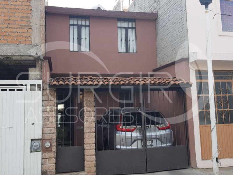 Casa en Venta en colonia Agua Clara