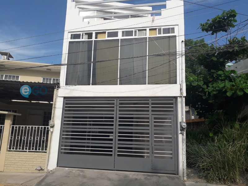 Casa en Renta en Cazones