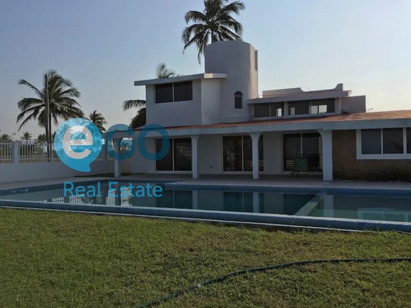 Casa en Venta en Playa Paraiso