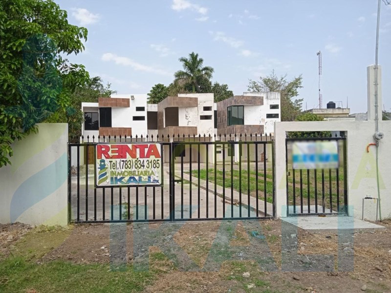 Casa en Renta en colonia Santiago de La Peña