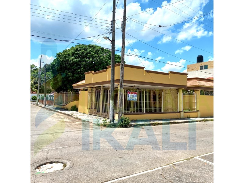 Casa en Renta en colonia Petrolera