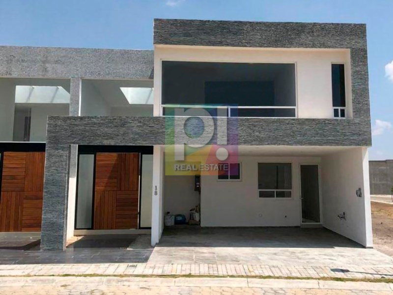 Casa en Venta en colonia Lomas de Angelopolis