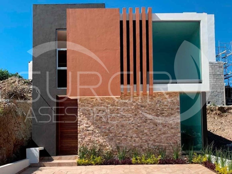 Casa en Venta en colonia Morelia 450