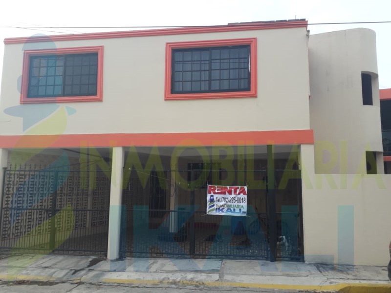 Casa en Renta en Petrolera