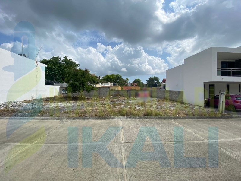 Terreno en Venta en Lomas de Fovissste